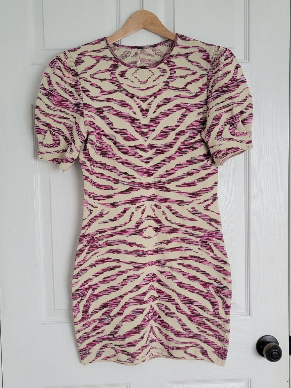 Free People Cream & Purple Zebra-Print Puff Sleeve Bodycon Mini Sweater Dress